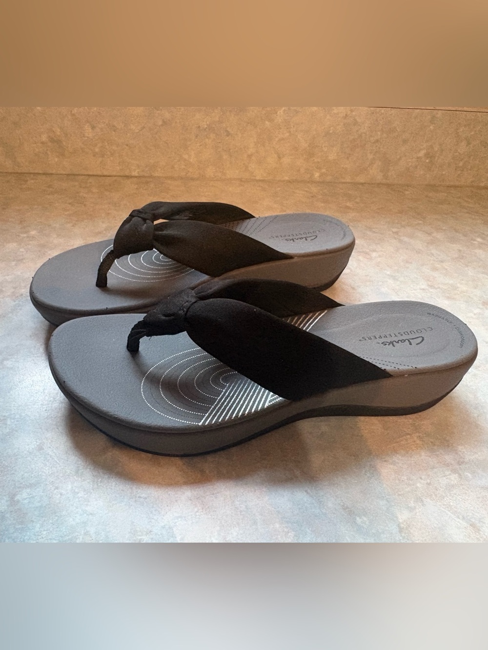 Clarks Cloudsteppers Arla Glison Sandal Wedge Sandals Black & Gray US 9